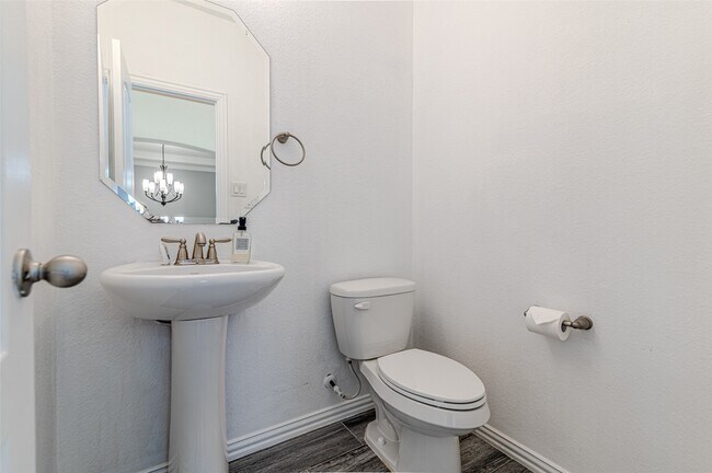 Building Photo - 6219 St Rosalia Dr