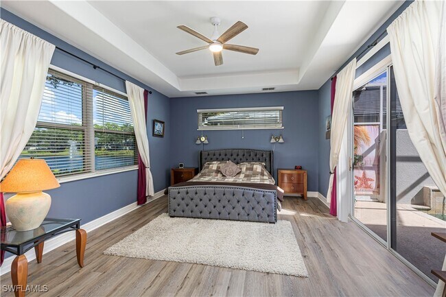 Building Photo - 1761 Tarpon Bay Dr S