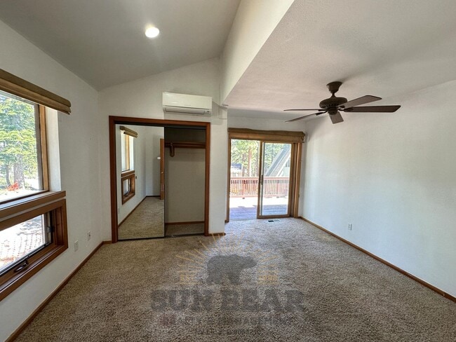 Building Photo - Bright Unfurnished Home with 2 Car Garage!