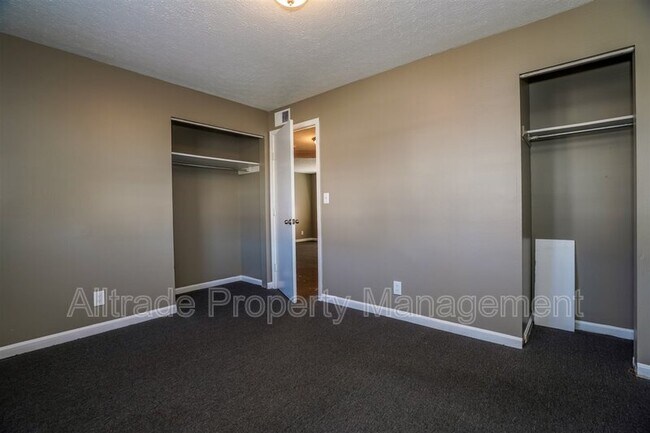 Building Photo - 1315 Huntington Ln