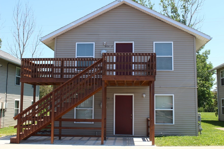 Smith and Royer Apartments 900 Wigwam Hollow Rd IL 61455 Apartment Finder