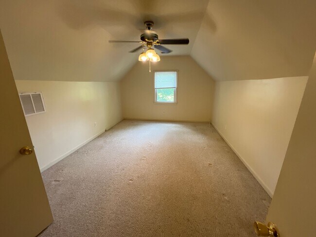 Building Photo - 7403 Shady Grove Rd