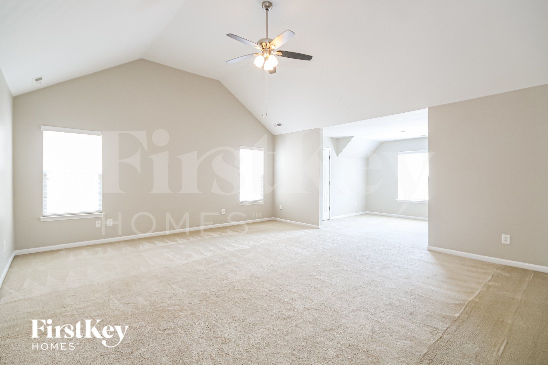 Building Photo - 9613 Rothman Ln