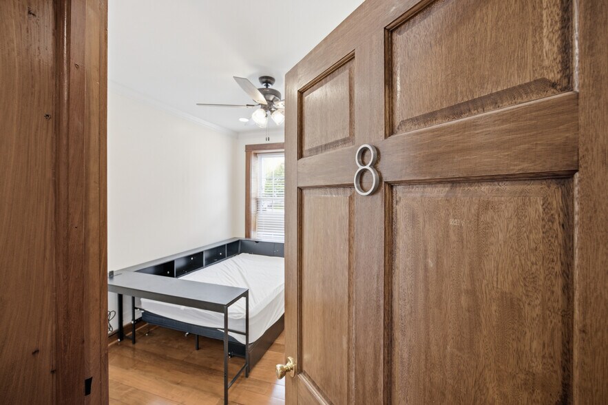Building Photo - 823 McCallie Ave