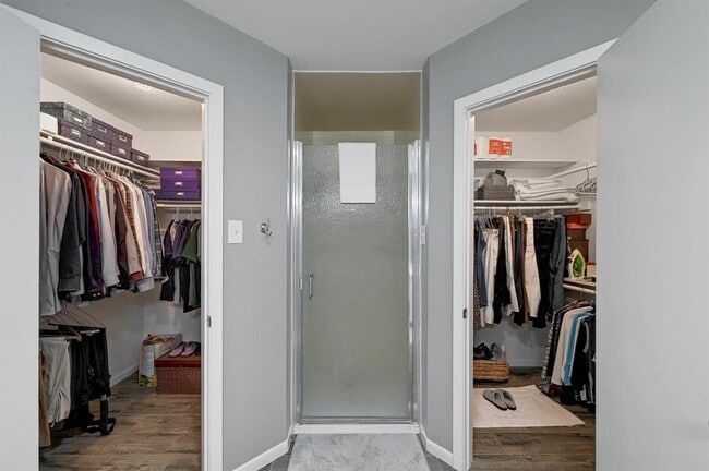 Building Photo - 110 Ridge Oak Dr