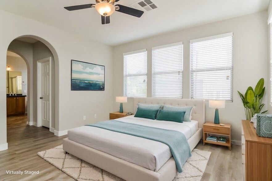 Building Photo - 649 Summit Valley Ln