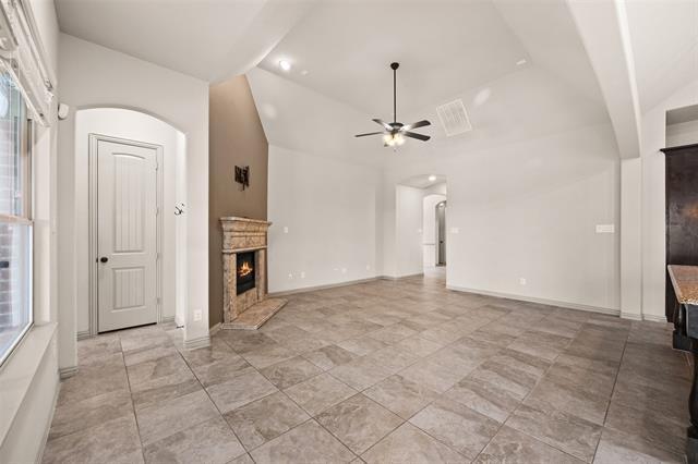 Building Photo - 586 Mountcastle Dr