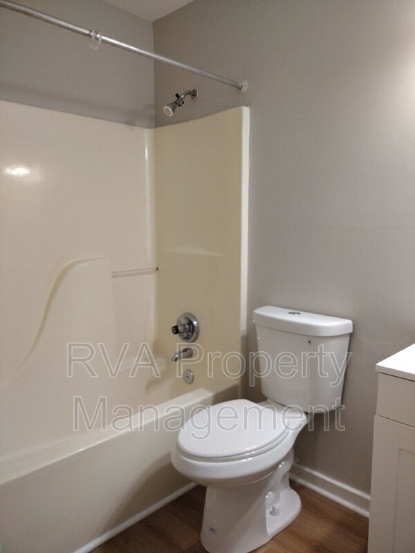 Building Photo - 3902 Birdbrook Dr