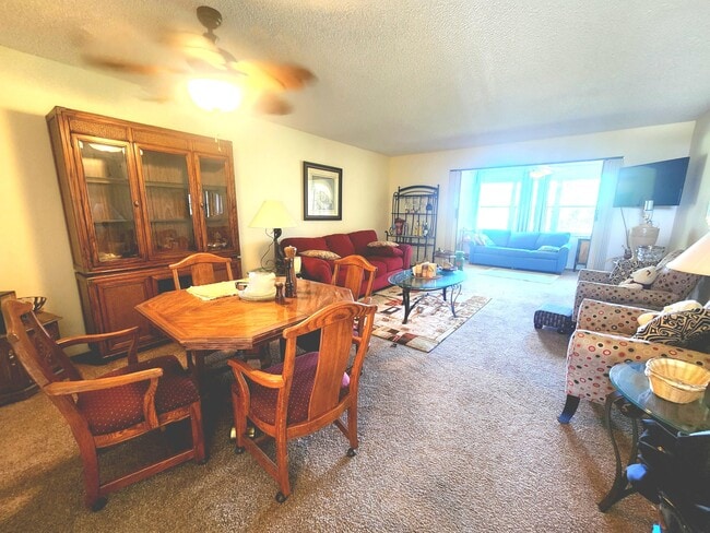 Building Photo - 3959 Via Poinciana