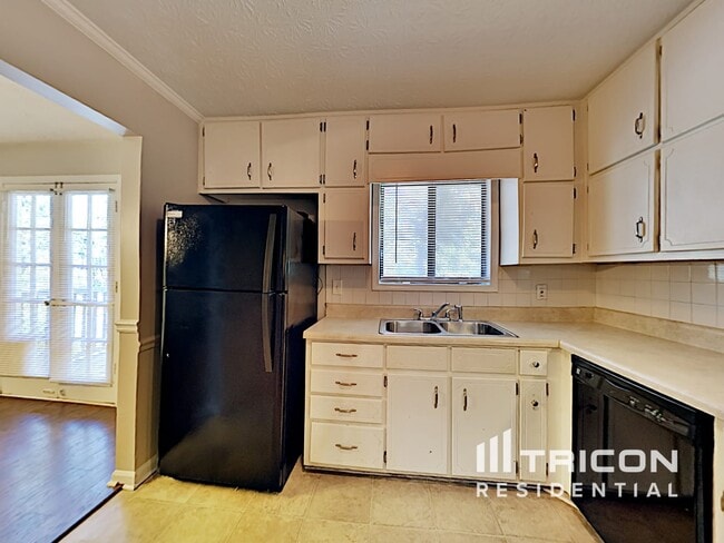 Building Photo - 1109 Brittney Way
