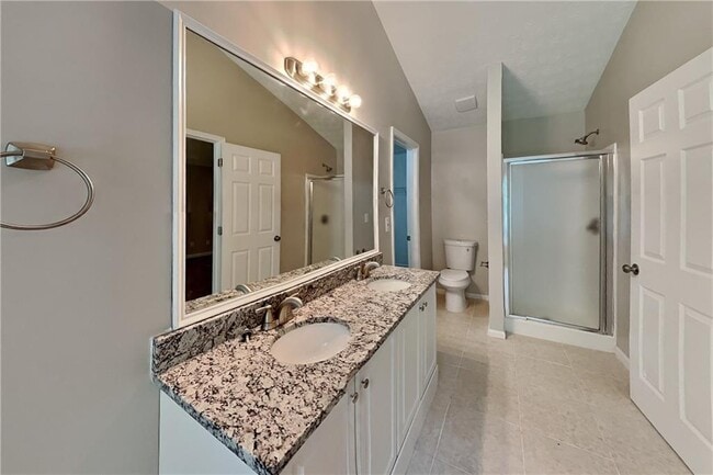 Building Photo - 399 Charesa Ln