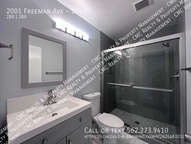 Building Photo - Large Condo In Signal Hill