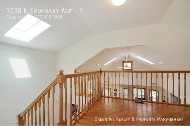 Building Photo - 3238 N Seminary Ave