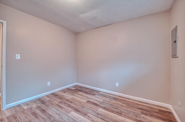 Building Photo - 2735 Joyce Ave