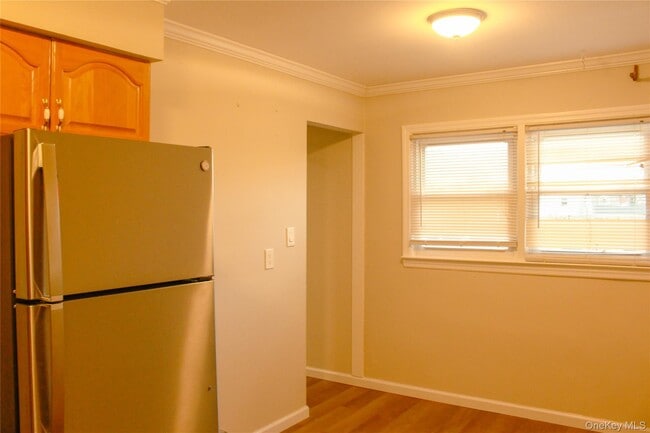 Building Photo - 121 Nassau Blvd