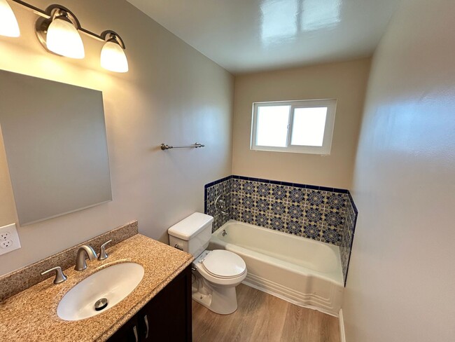 Building Photo - Beautifully Upgraded 3 Bed 2.5 Bath Home i...