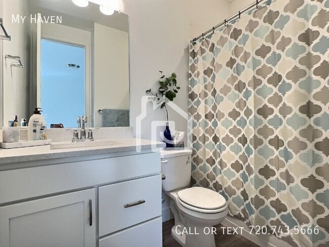 Building Photo - 2811 W 69th Ave