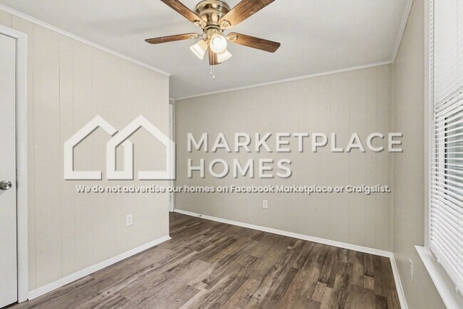Building Photo - 3834 Maggie Dr SE