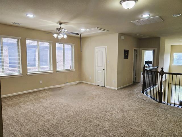 Building Photo - 941 Saratoga Way