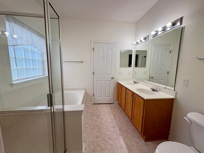 Building Photo - 16812 Kettlewell Ln