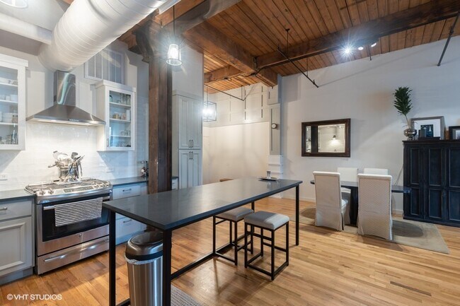 Building Photo - 407 N Elizabeth St
