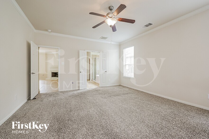 Building Photo - 24431 Sundance Spring Dr