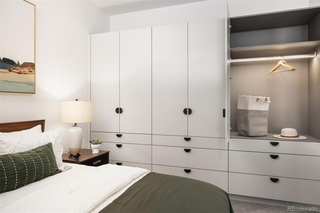 Building Photo - 1521 Hooker St