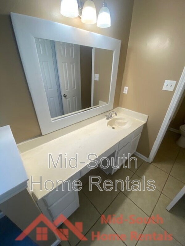 Building Photo - 4417 Willow Springs Cove