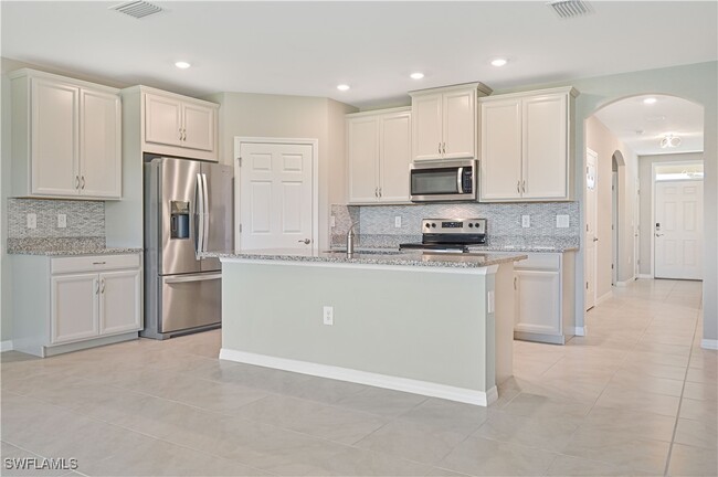 Building Photo - 2985 Birchin Ln