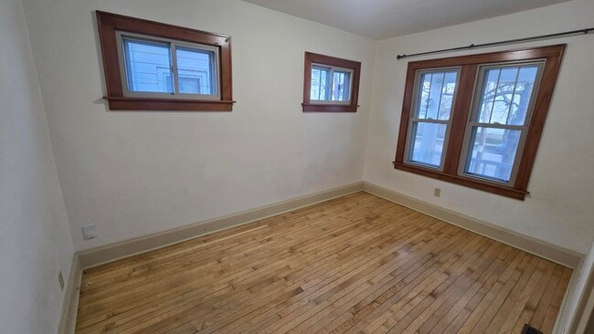 Building Photo - 1727 E Morgan Ave