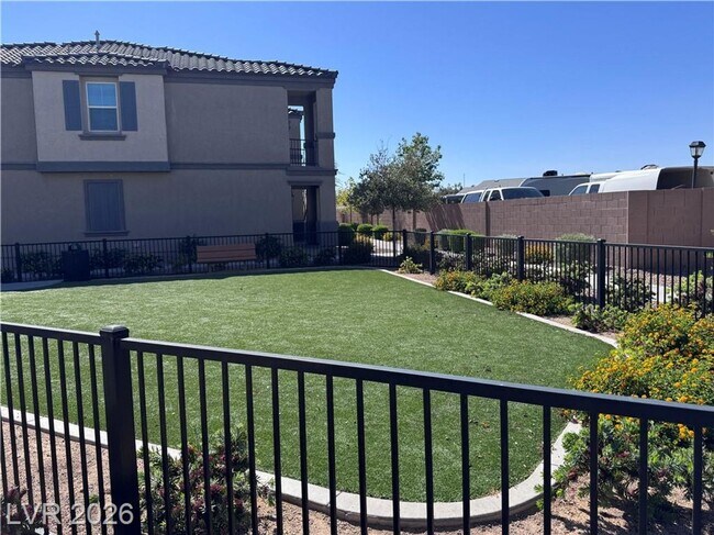 Building Photo - Brand-New Juniper Hills Townhome with 4 Bedrooms, Loft & Dual Balconies