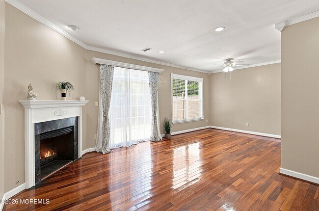 Building Photo - 90 Banyan Blvd