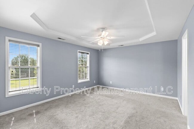 Building Photo - 130 Breezewood Dr