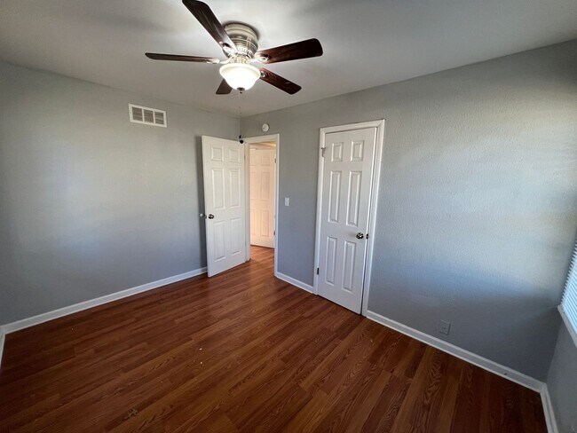 Building Photo - Spacious 3-Bedroom Home with Garage