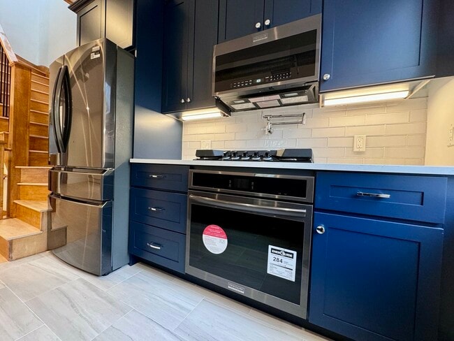 Building Photo - 51 Market St