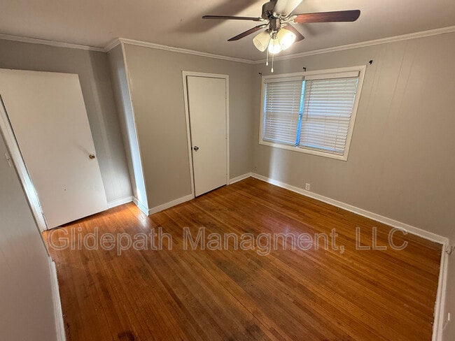 Building Photo - 1501 Broadmoor Rd