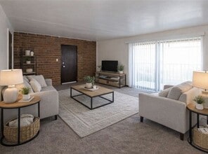 Building Photo - 1847 Canal St