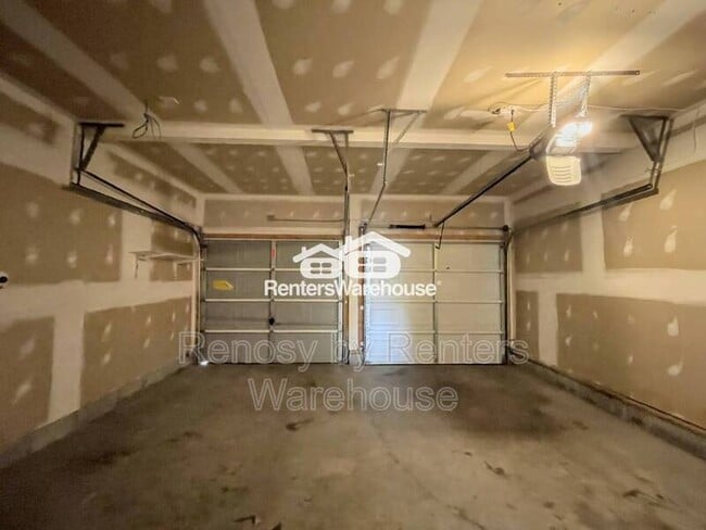 Building Photo - 3711 Bay Crescent