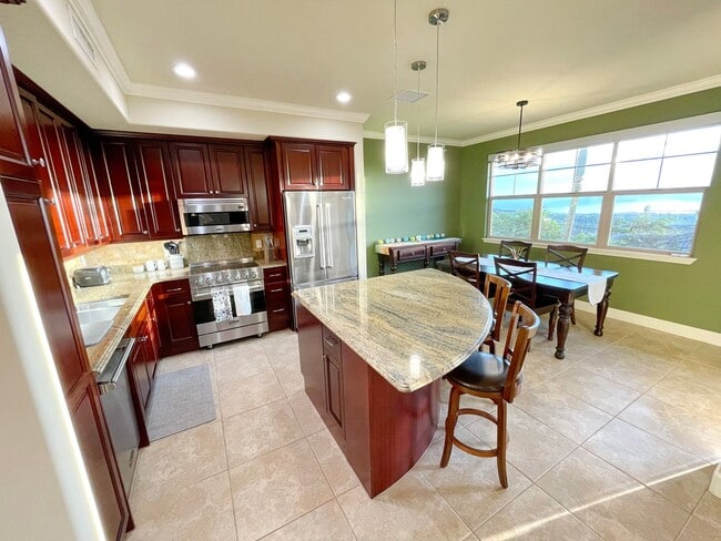 Building Photo - Luxury Townhome Living at The Villas at Ke...