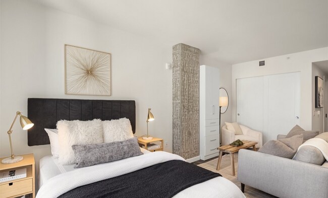 Building Photo - Incredible Pioneer Square Studio Available Now!