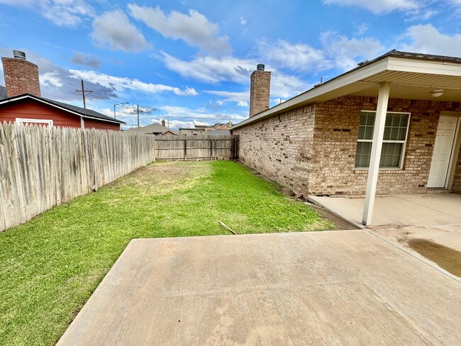 Building Photo - 3/2/2 In West Lubbock Frenship ISD - Self ...