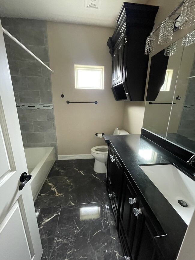 Building Photo - 5451 Cypress Creek