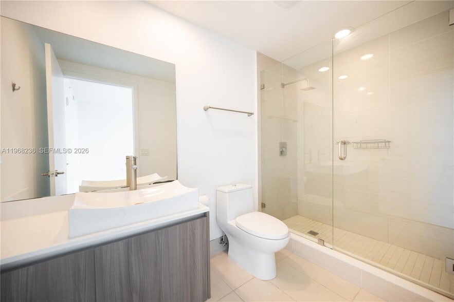 Building Photo - 201 SW 17th Rd