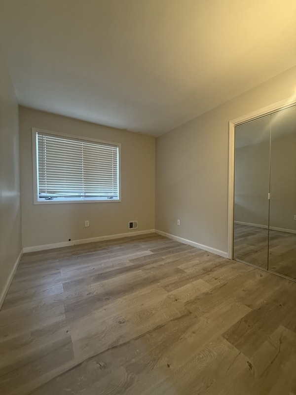 Building Photo - 23 Mallards Landing S