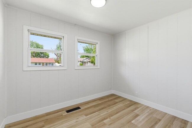 Building Photo - 4370 Saylor St