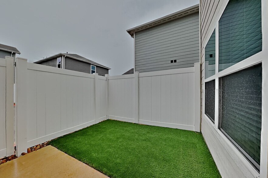 Building Photo - 10860 Quinn Ct
