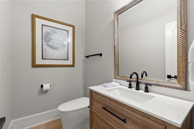 Building Photo - 1431 Waterford Green Dr