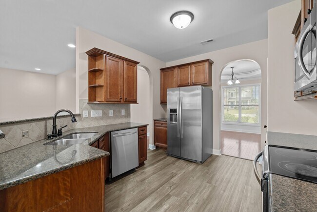 Building Photo - 133 Lockwood Dr
