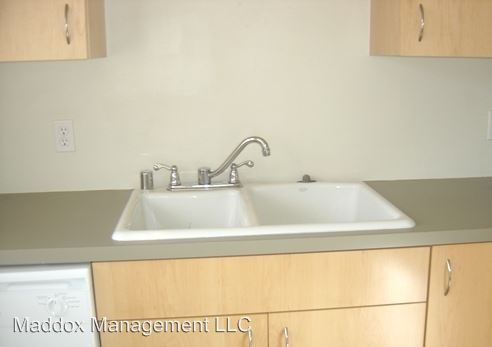 Building Photo - 1400-1416 Vassar Dr NE