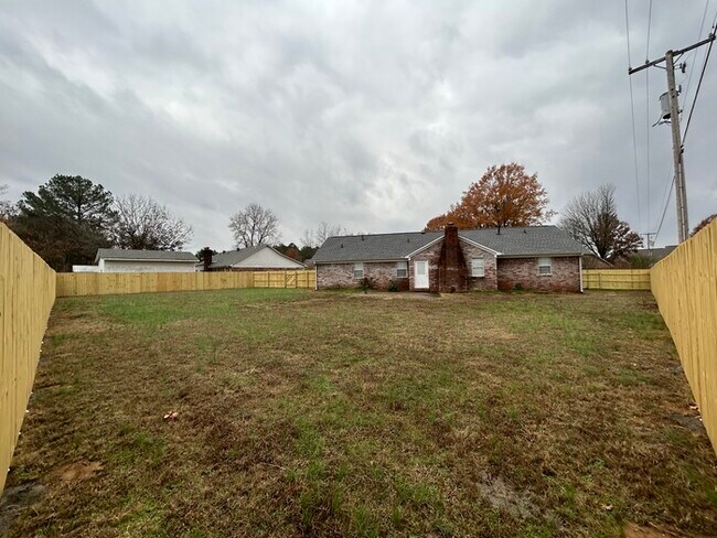 Building Photo - 408 Chesapeake Dr